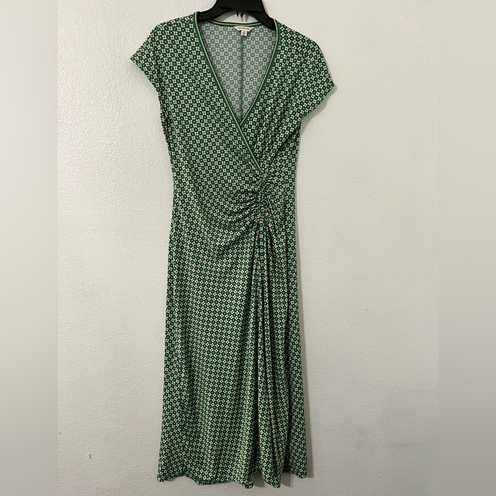 Max Studio Green and White Floral Dress.  Sz S